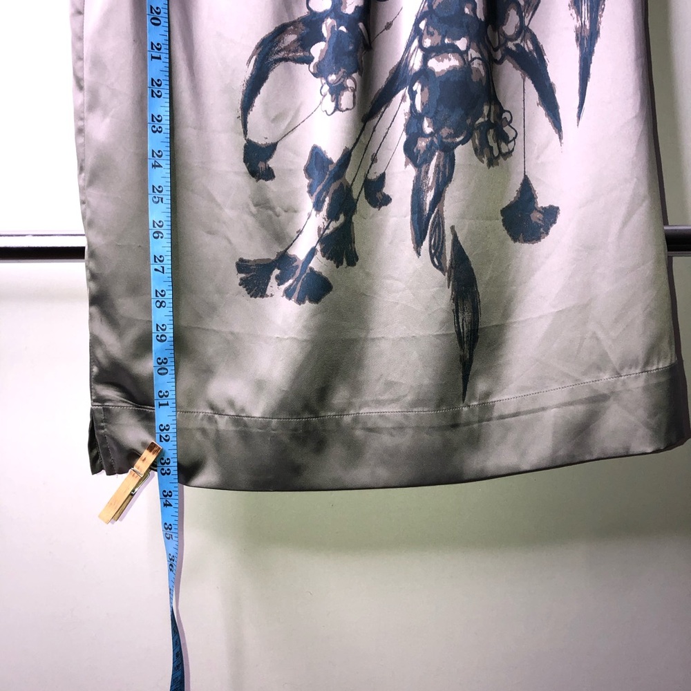 LC Lauren Conrad Silver Satin Floral Shift Small Dress - Picture 7 of 11